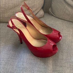 STUART WEITZMAN red pumps